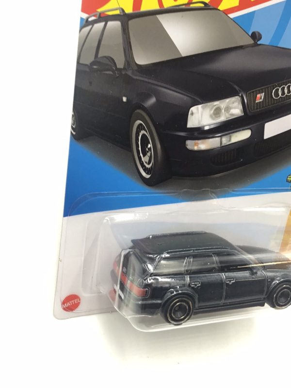 2022  hot wheels super treasure hunt 94 Audi Avant RS2 W  Protector Fashion