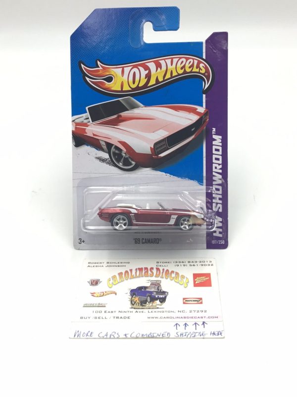 2013 hot wheels super treasure hunt #197 69 Camaro W Protector Online now