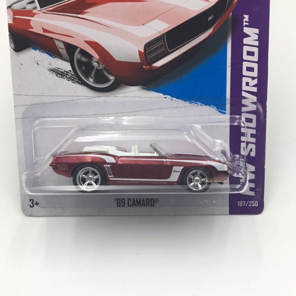 2013 hot wheels super treasure hunt #197 69 Camaro W Protector Online now