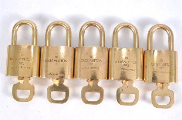 Authentic Louis Vuitton Padlock & Keys 10Set LV 5416L Fashion