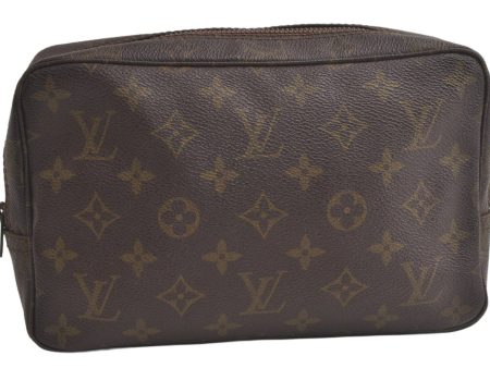 Auth Louis Vuitton Monogram Trousse Toilette 23 Clutch Hand Bag Old Model 6184K on Sale