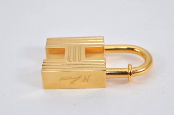 Authentic HERMES Key Charm H Padlock Motif Gold Tone 2000 Limited Box 8182K Discount