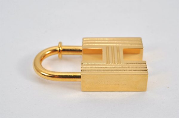 Authentic HERMES Key Charm H Padlock Motif Gold Tone 2000 Limited Box 8182K Discount